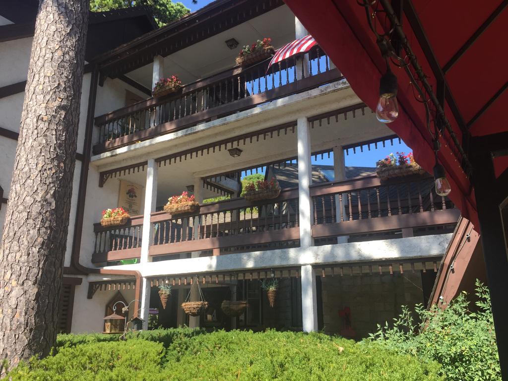 Hotel Matterhorn Tower Eureka Springs Exterior foto